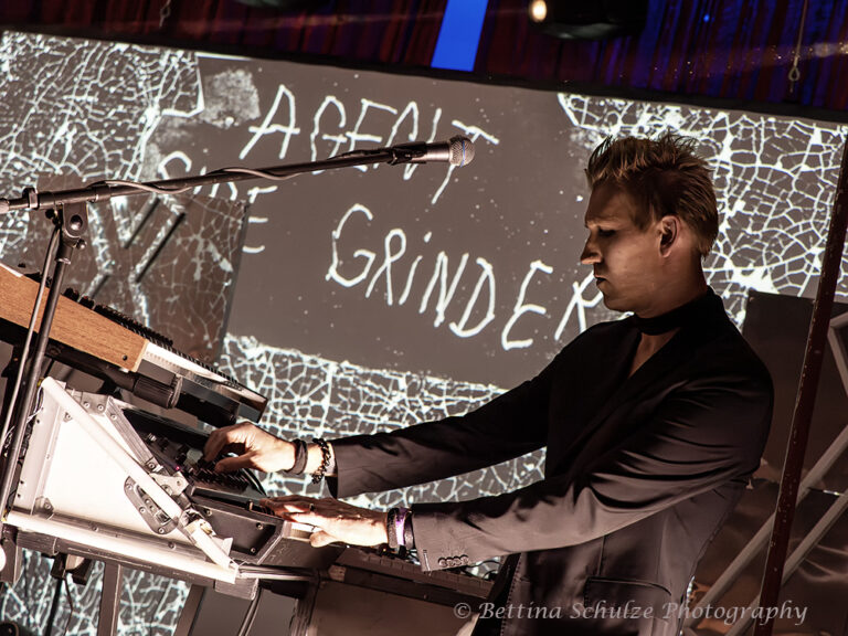 Agent Side Grinder Live WGT 2024
